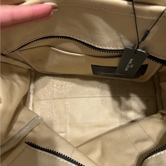 Marc Jacob’s Tote Bag size Medium - Picture 4 of 4